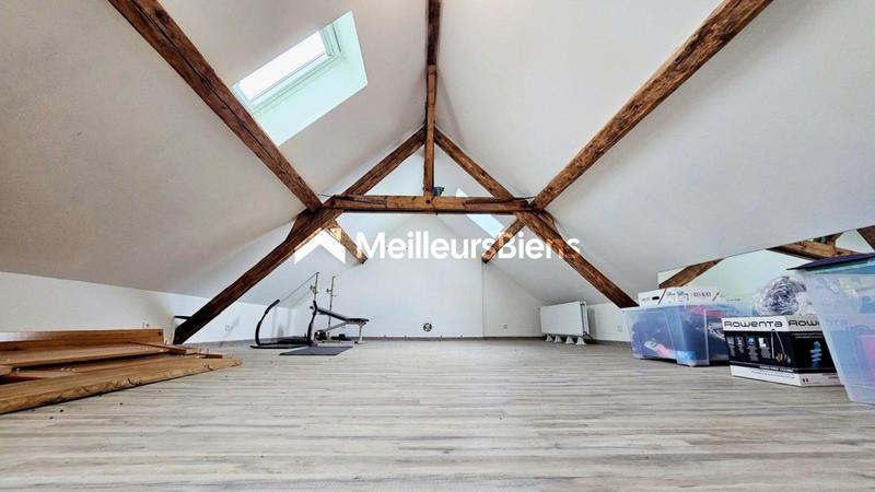 Maison - 204 m² - 7 pièces