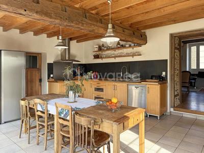 Propriété - 490 m² - 12 pièces