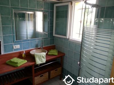 Chambre - 25 m² - 1 pièce