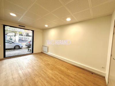 Local d'activités - 75 m²