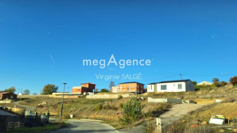 Terrain constructible - 1 000 m²