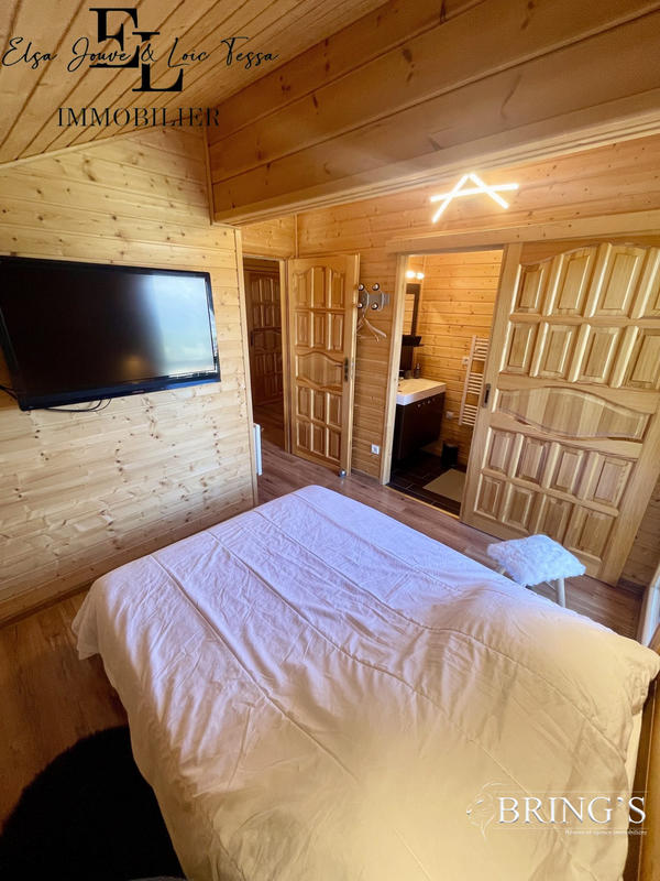 Châlet - 152 m² - 9 pièces