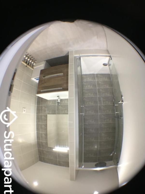 Chambre - 9 m² - 1 pièce