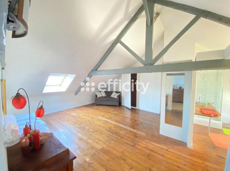 Appartement - 198 m² - 10 pièces