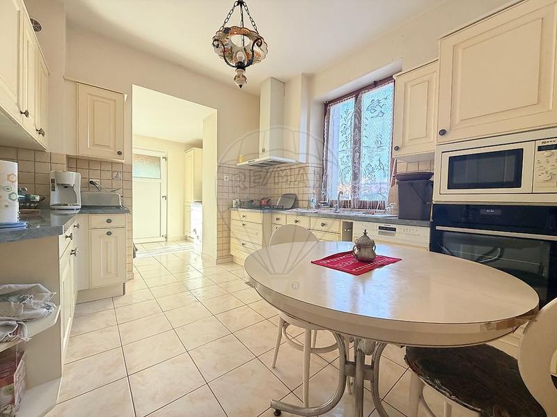 Maison - 175 m² - 5 pièces