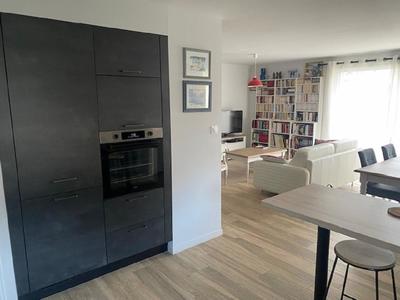 Maison - 92 m² - 7 pièces