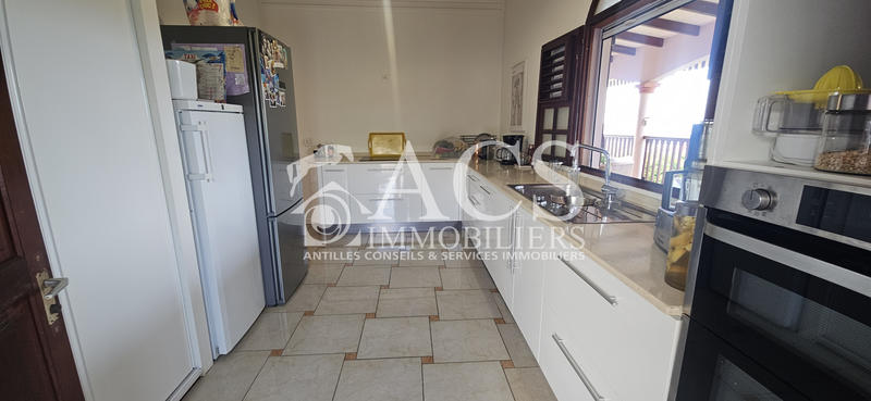 Maison - 122 m² - 5 pièces