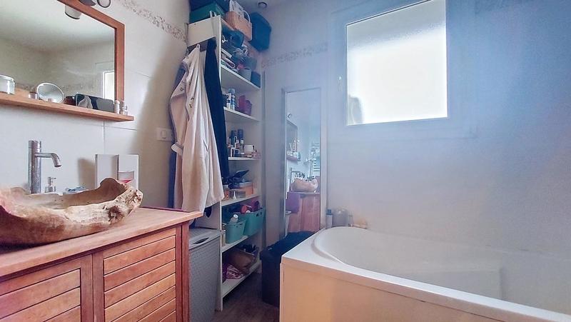 Appartement - 111 m² - 3 pièces