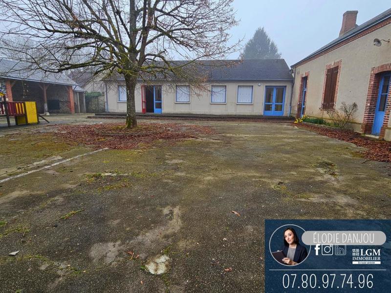 Maison - 390 m² - 10 pièces