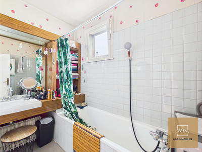 Appartement - 104 m² - 4 pièces