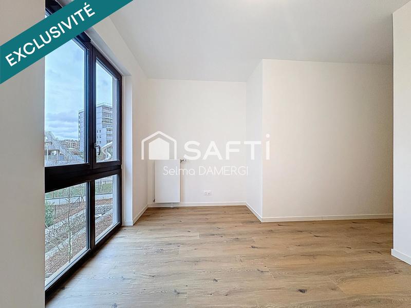 Appartement - 92 m² - 4 pièces