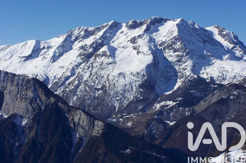 Appartement - 93 m² - 4 pièces