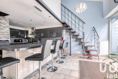 Maison - 137 m² - 6 pièces