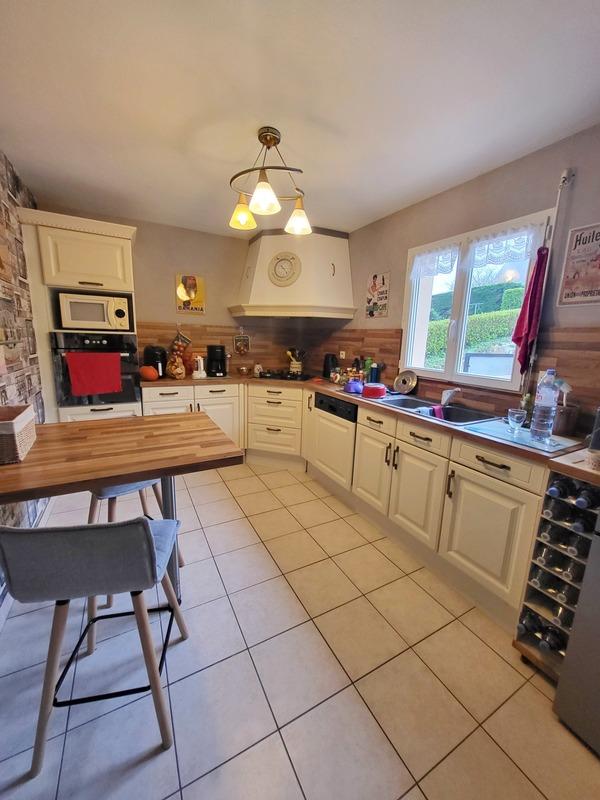 Maison - 96 m² - 7 pièces