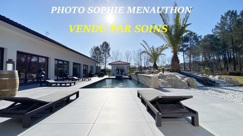 Maison d'architecte - 340 m² - 8 pièces