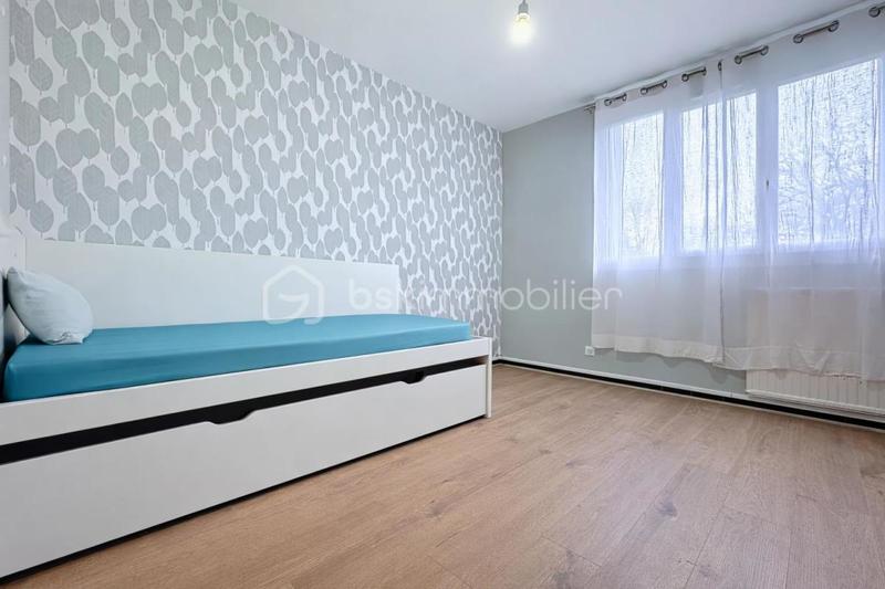 Appartement - 95 m² - 6 pièces