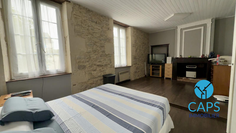 Local commercial - 160 m² - 3 pièces