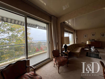 Appartement - 145 m² - 5 pièces