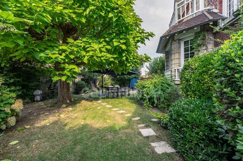 Maison - 170 m² - 7 pièces