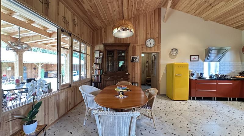 Maison de bois - 165 m² - 4 pièces