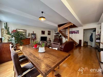 Appartement - 141 m² - 5 pièces