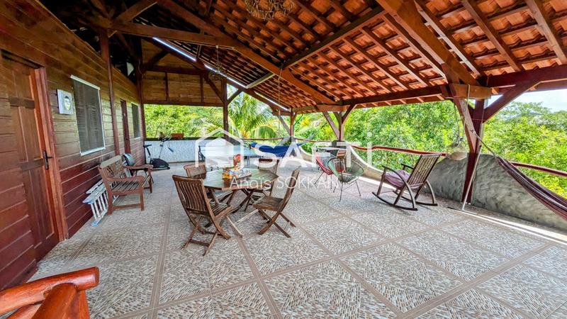 Maison - 103 m² - 4 pièces