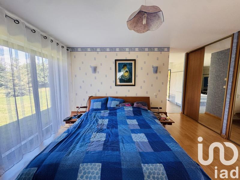 Maison - 280 m² - 9 pièces