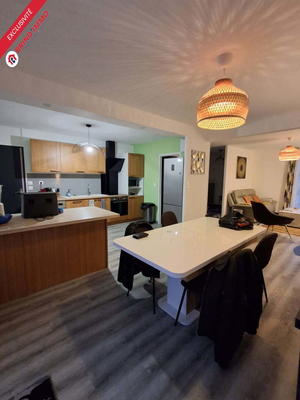 Maison - 88 m² - 5 pièces