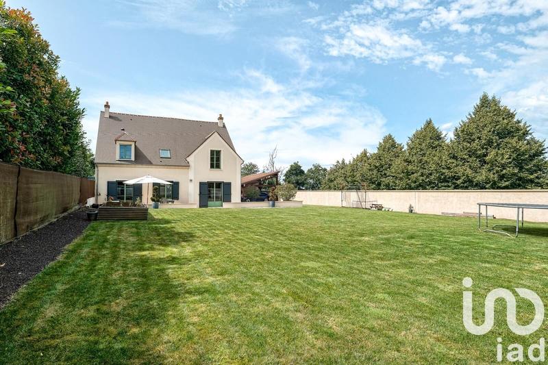 Maison - 180 m² - 8 pièces