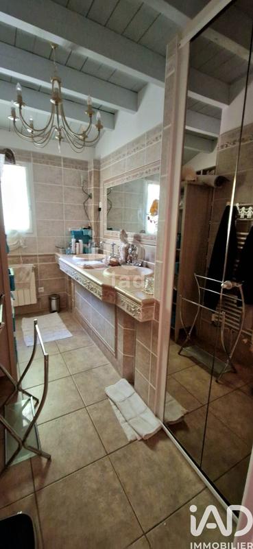 Maison - 205 m² - 6 pièces