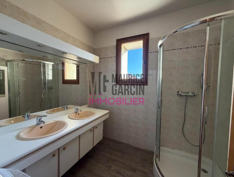 Maison - 106 m² - 5 pièces