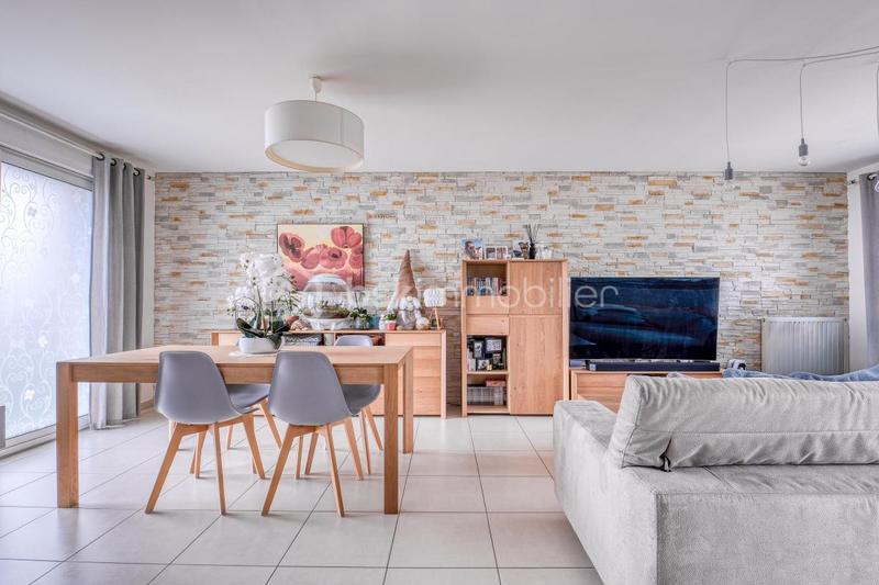 Maison traditionnelle - 138 m² - 6 pièces