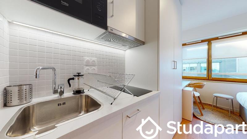 Chambre - 13 m² - 1 pièce