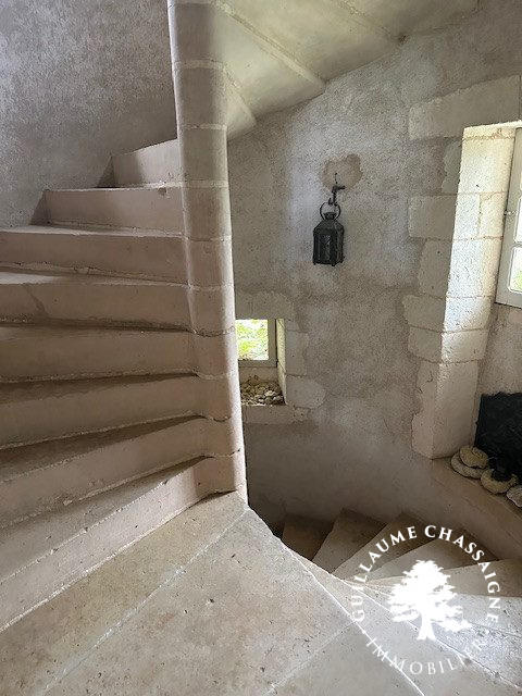 Maison traditionnelle - 328 m² - 9 pièces