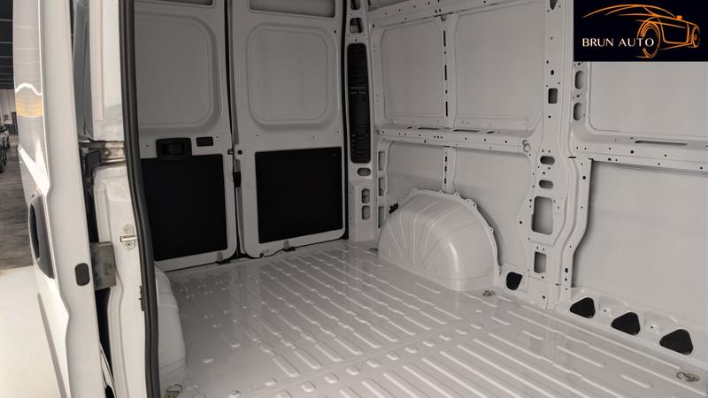 Peugeot Boxer Fourgon Fgn Tole 3.0 t L2h2 120 s Bvm6