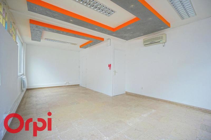 Local commercial - 107 m²