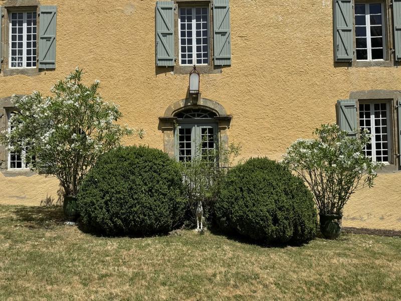 Maison - 398 m² - 12 pièces