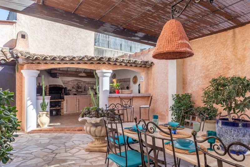 Maison - 168 m² - 7 pièces