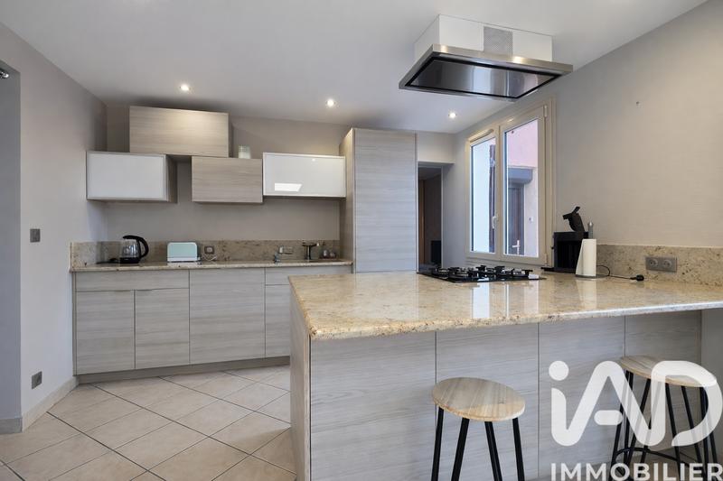 Maison - 106 m² - 6 pièces