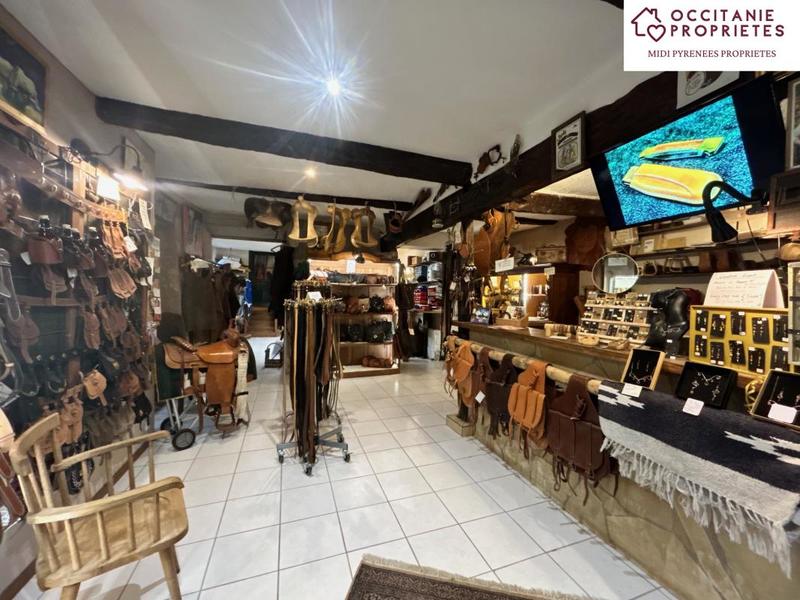 Maison de village - 260 m² - 6 pièces