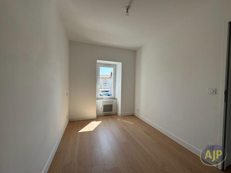 Immeuble - 181 m² - 10 pièces