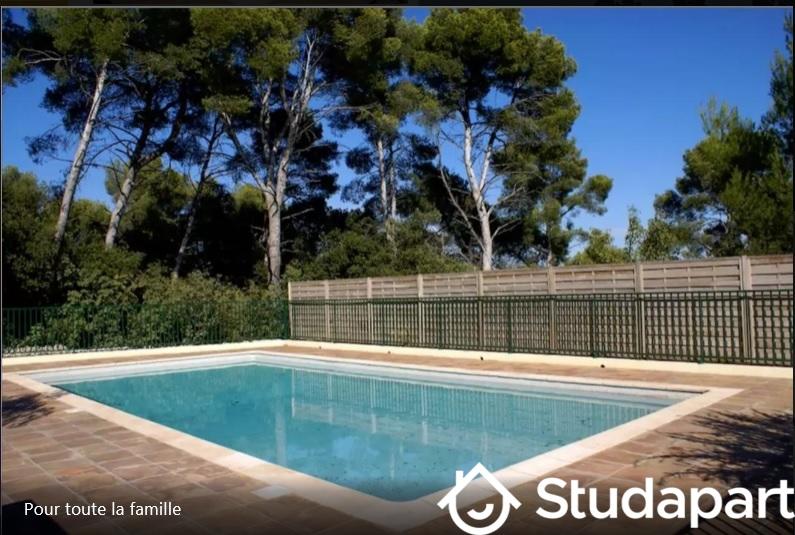 Chambre - 8 m² - 1 pièce