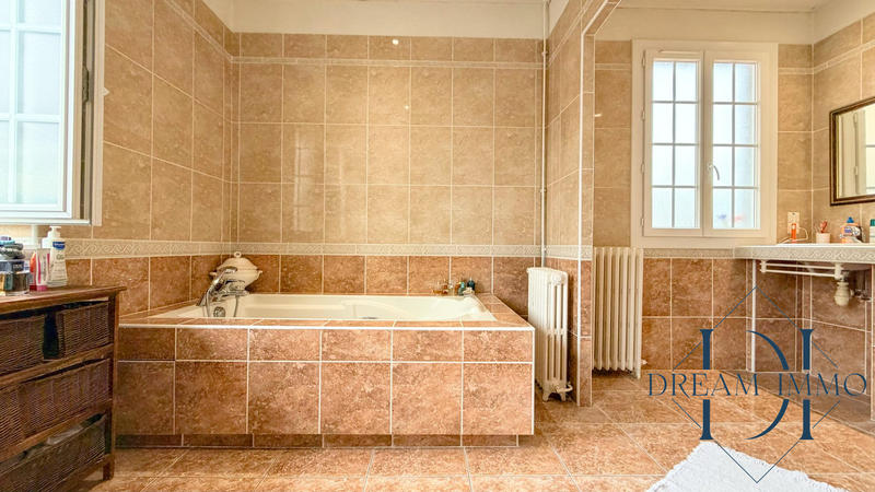 Maison - 179 m² - 4 pièces