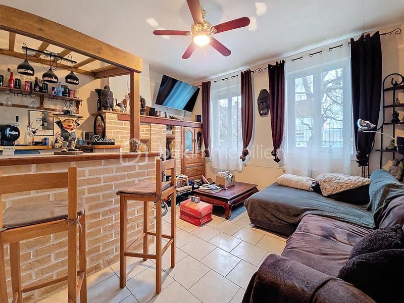 Maison traditionnelle - 111 m² - 5 pièces