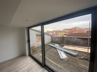 Appartement - 99 m² - 4 pièces