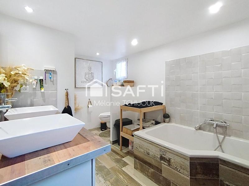 Maison - 120 m² - 4 pièces