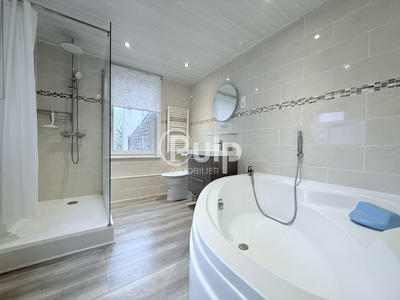 Maison de ville - 113 m² - 5 pièces