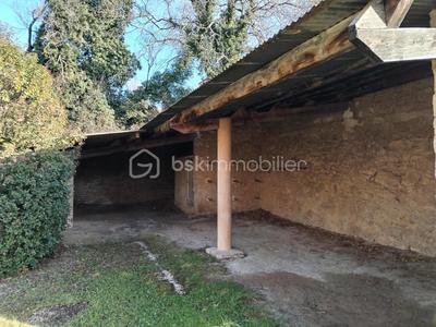 Mas - 200 m² - 8 pièces