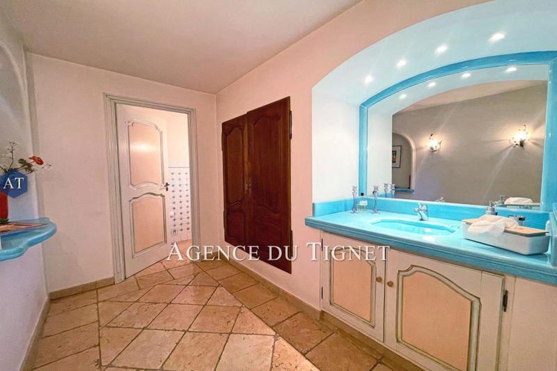 Maison - 251 m² - 5 pièces