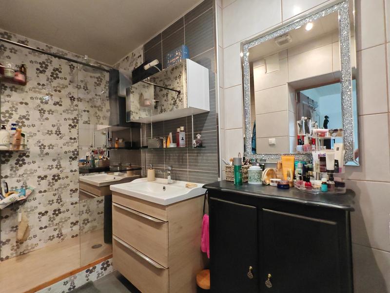 Maison - 98 m² - 4 pièces